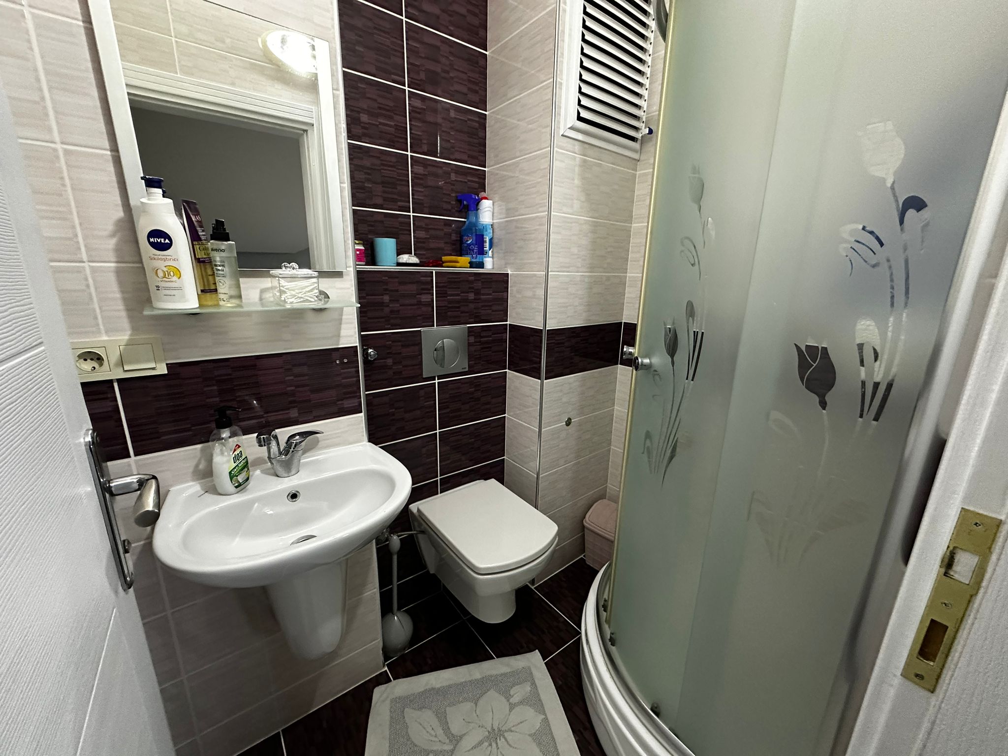 MABEL GAYRİMENKUL/VAKFIKEBİR SİTE İÇİ 240 M2 SATILIK 6+1 DUBLEKS